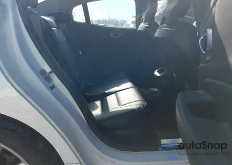 2019 Volvo S60 T6 Momentum из США, поврежденный, VIN 7JRA22TK6KG012155